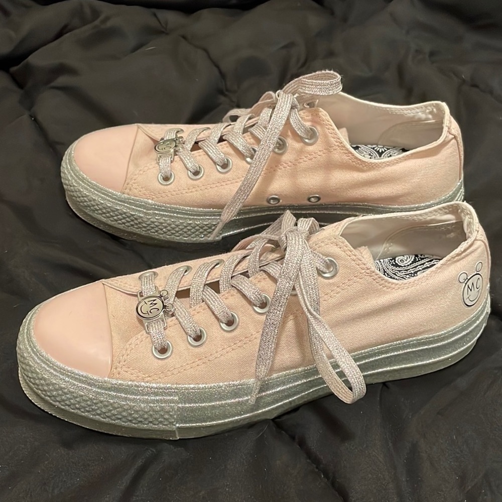 Converse Chuck Taylor x Miley Cyrus